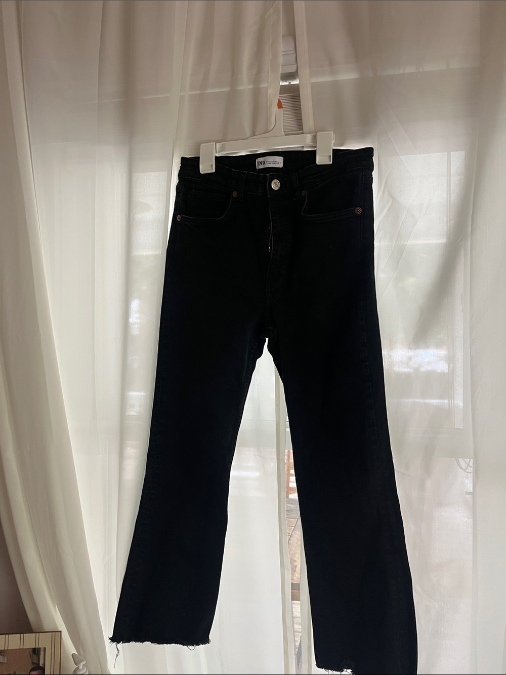 Zara Black Straight-Leg Women’s Jeans